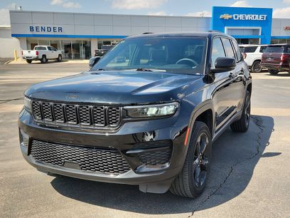 Used 2023 Jeep Grand Cherokee Altitude