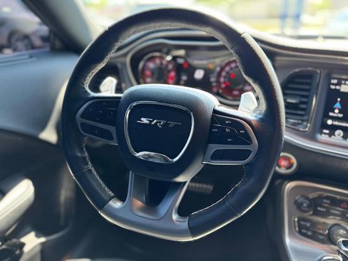 Used 2019 Dodge Challenger SRT Hellcat RWD image 23