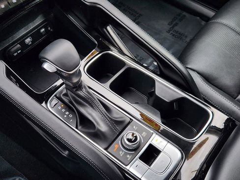 Certified 2025 Kia Telluride EX w/ EX Captain's Chair Package image 31