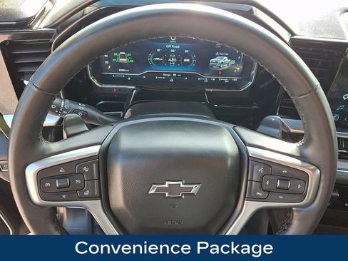 Used 2023 Chevrolet Silverado 1500 RST AWD/4WD image 4