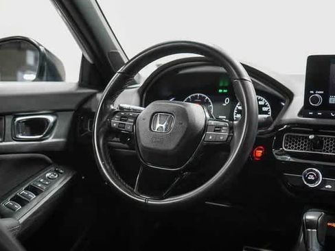 Used 2023 Honda Civic Sport image 14