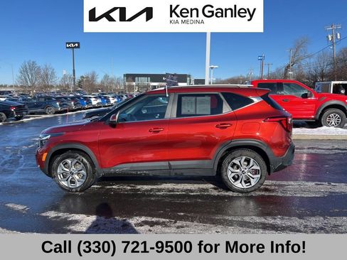 Certified 2024 Kia Seltos S image 16