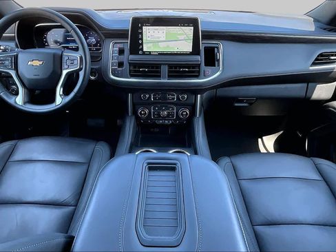 Used 2024 Chevrolet Tahoe LT w/ Luxury Package RWD image 16
