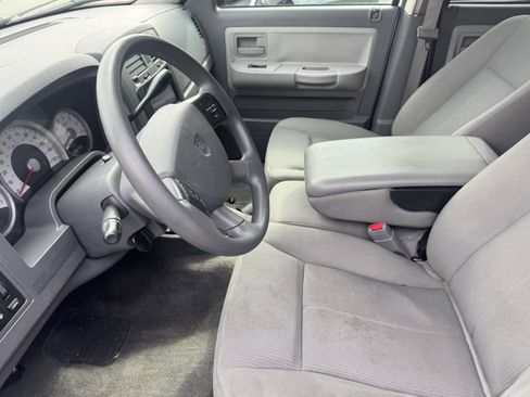 Used 2006 Dodge Dakota SLT image 9
