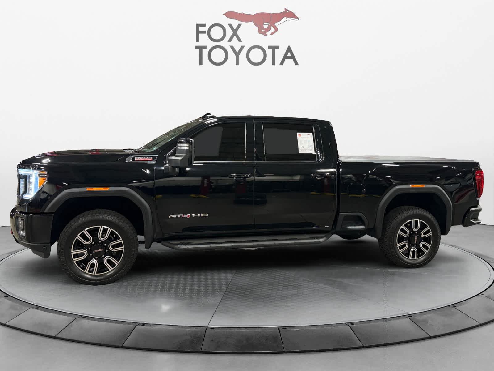 Used 2022 GMC Sierra 2500 AT4 w/ AT4 Preferred Package AWD/4WD image 3