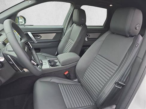 New 2026 Land Rover Discovery Sport Landmark AWD/4WD image 16