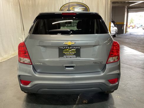 Used 2020 Chevrolet Trax LS w/ Tint and Cruise Package FWD image 7