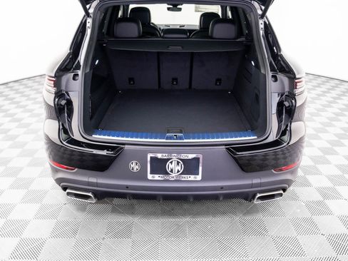 Certified 2025 Porsche Cayenne image 29