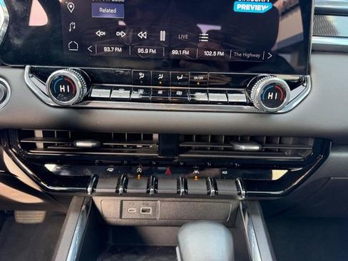 Used 2023 GMC Canyon Elevation w/ Convenience Package image 15