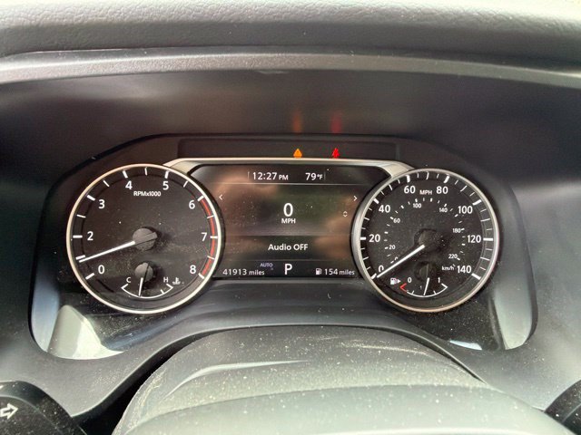 Used 2025 Nissan Rogue S AWD/4WD image 15