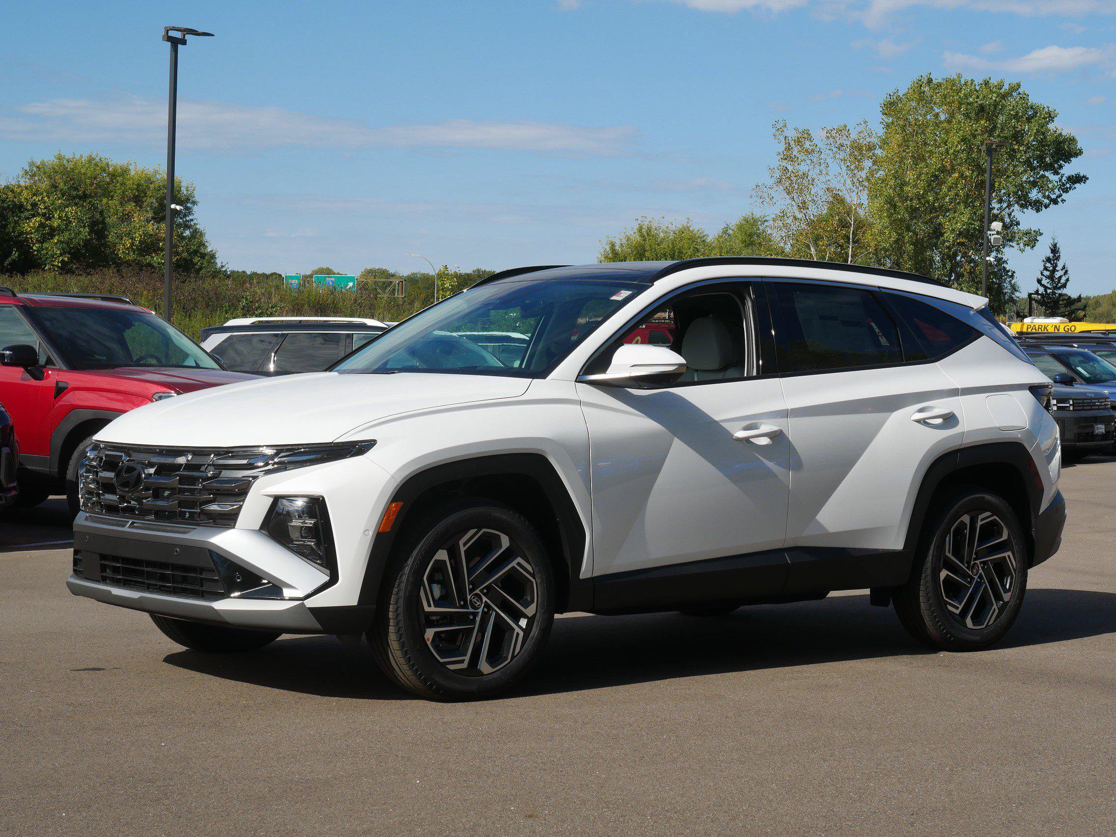 New 2026 Hyundai Tucson Limited AWD/4WD image 2