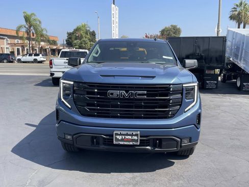 New 2026 GMC Sierra 1500 Elevation image 2