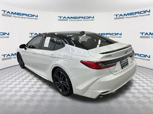 Used 2025 Toyota Camry XSE FWD image 3