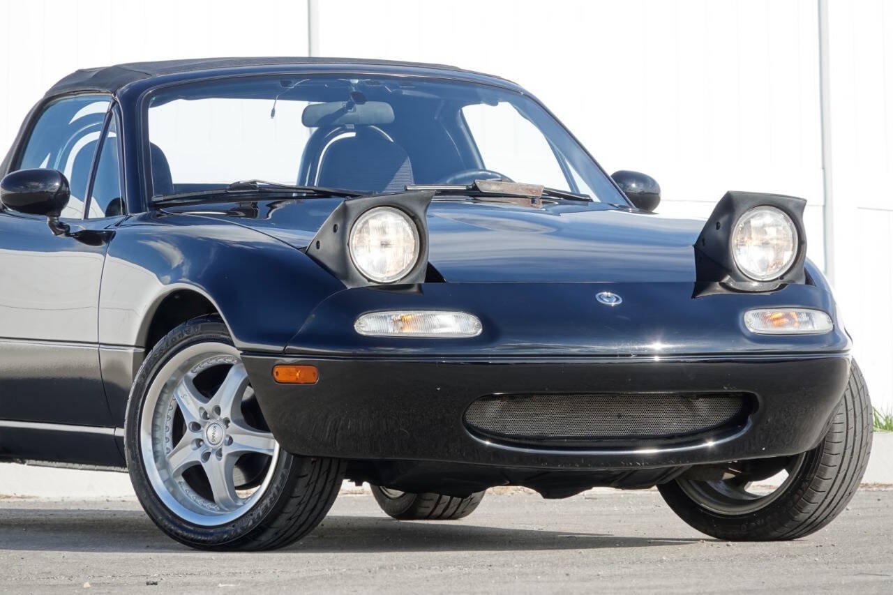 Used 1996 MAZDA MX-5 Miata RWD image 51