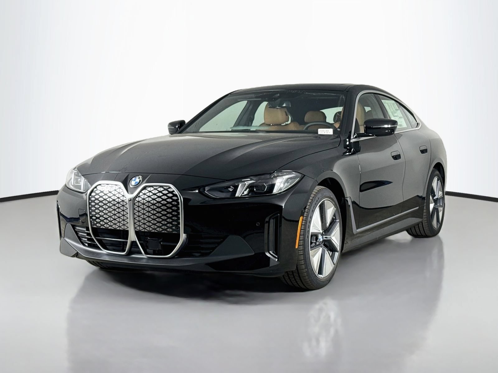 New 2026 BMW i4 eDrive40 w/ Parking Assistance Package RWD image 3