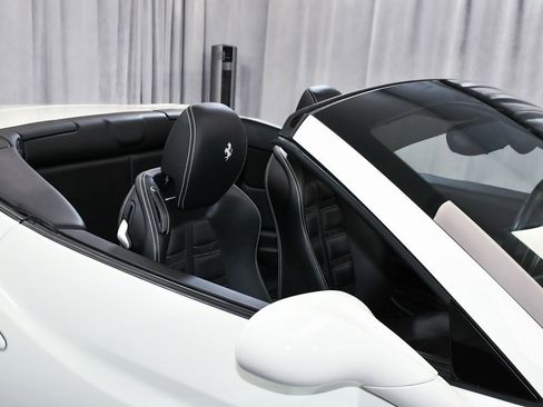 Used 2013 Ferrari California image 85
