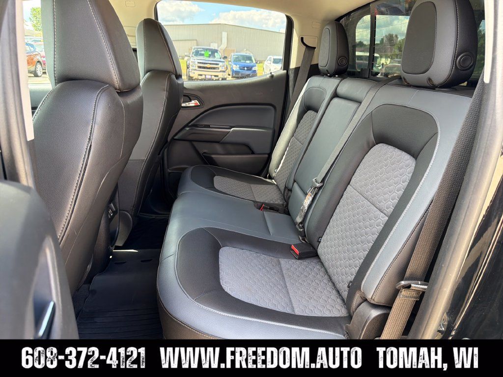 Used 2021 Chevrolet Colorado Z71 w/ Z71 Midnight Edition AWD/4WD image 21