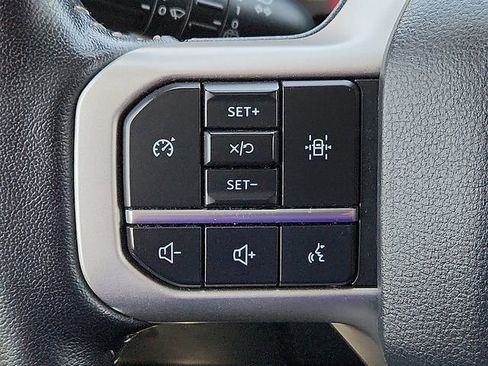 Used 2022 Ford Expedition Max XLT image 15