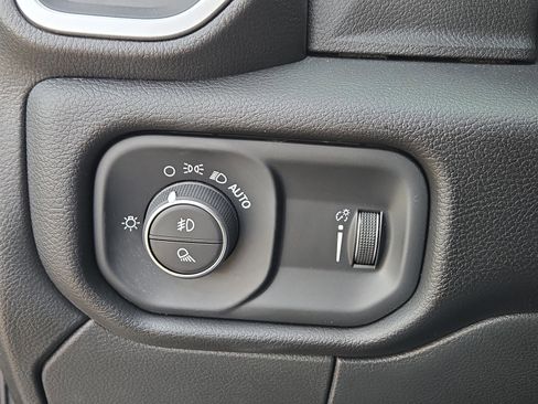 Used 2024 RAM 2500 Big Horn w/ Bed Utility Group image 22