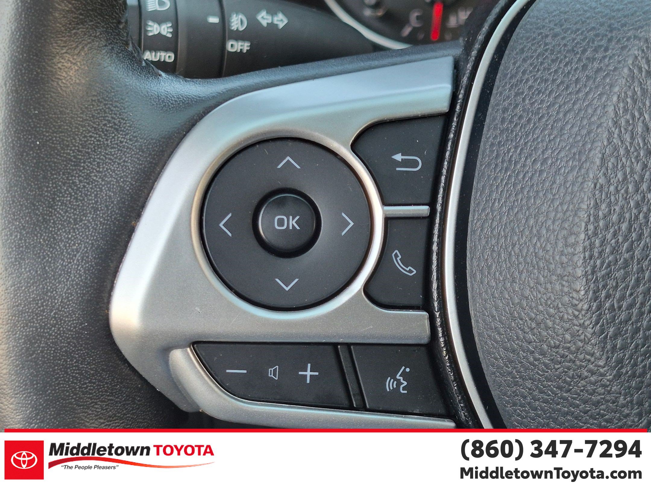 Used 2021 Toyota RAV4 XLE w/ Convenience Package AWD/4WD image 19
