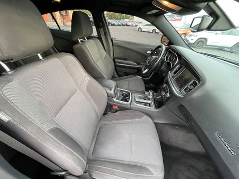 Used 2015 Dodge Charger SXT image 20