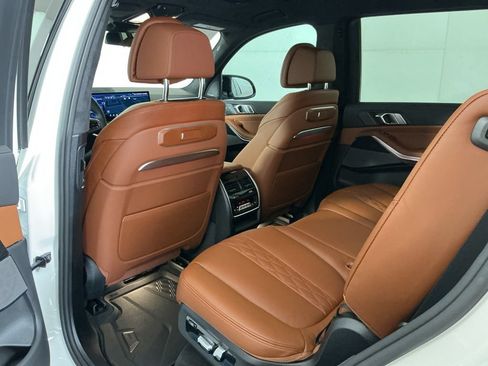 Certified 2026 BMW X7 M60i w/ Executive Package AWD/4WD image 25