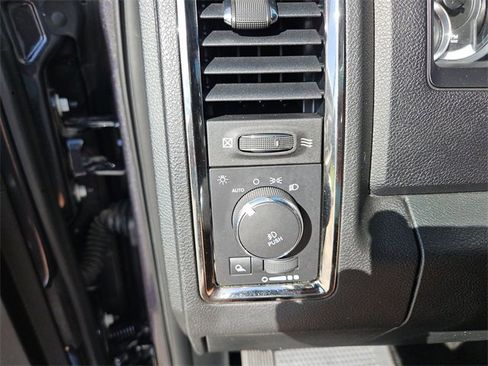 Used 2015 RAM 1500 Sport w/ Convenience Group image 17