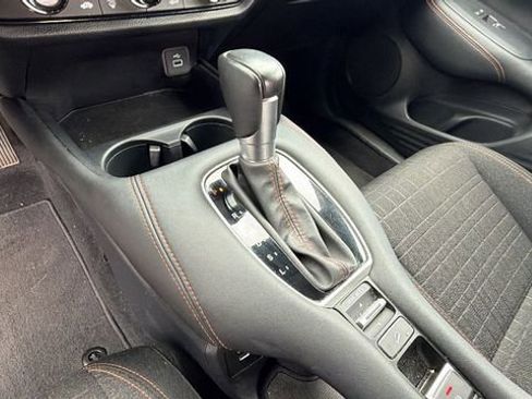 Used 2024 Honda HR-V Sport image 23