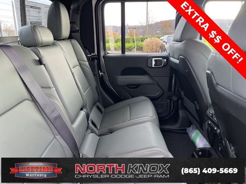 New 2026 Jeep Gladiator Mojave image 22