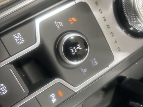 New 2025 Kia Sorento EX image 23