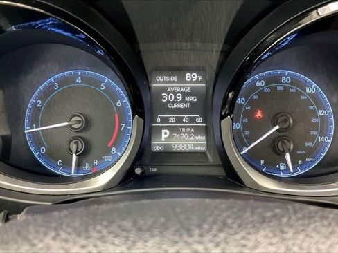 Used 2015 Toyota Corolla S image 22