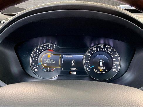 Used 2018 Ford Explorer Platinum AWD/4WD image 18