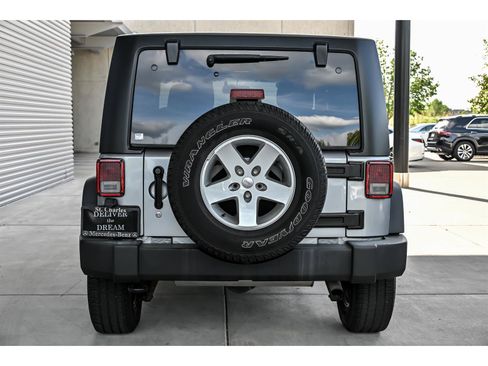Used 2016 Jeep Wrangler Sport w/ Quick Order Package 24S AWD/4WD image 7