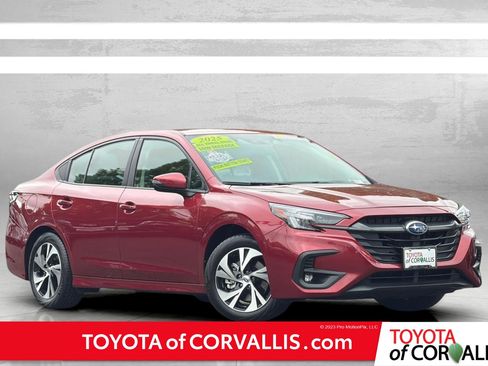 Used 2025 Subaru Legacy Premium AWD/4WD image 1