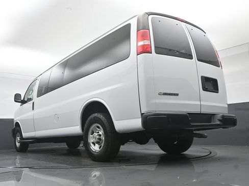 Used 2023 Chevrolet Express 3500 LS RWD image 48
