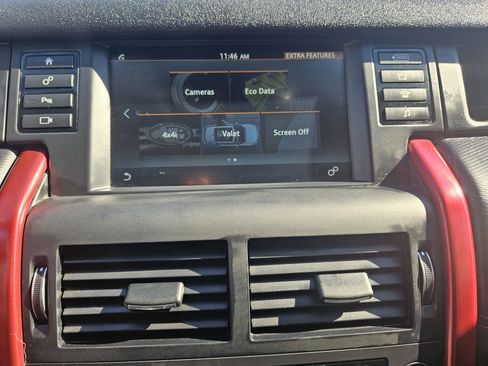 Used 2017 Land Rover Discovery Sport HSE image 12