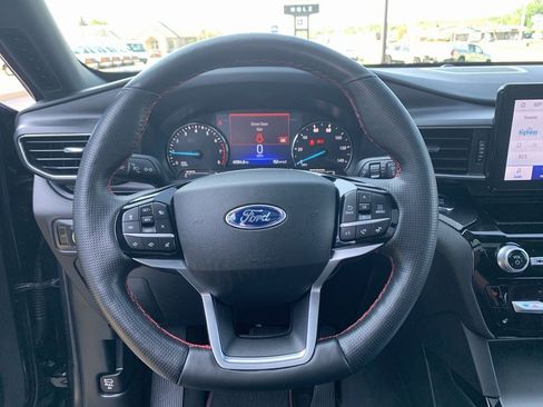 Used 2022 Ford Explorer ST-Line w/ Class IV Trailer Tow Package image 9