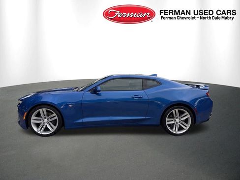 Used 2018 Chevrolet Camaro SS RWD image 10