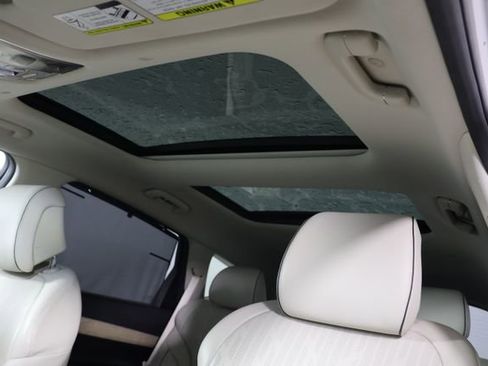 Used 2022 Genesis GV80 2.5T w/ Prestige Package 04 image 19