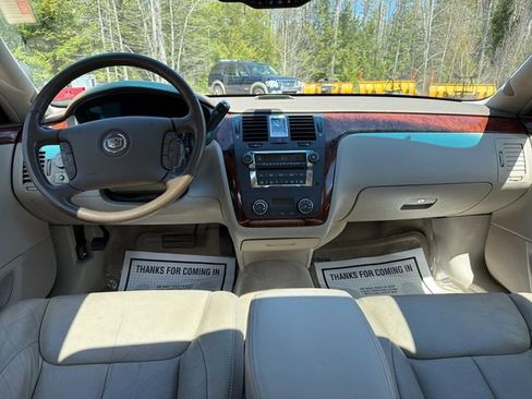 Used 2006 Cadillac DTS w/ Sun And Sound Package FWD image 13