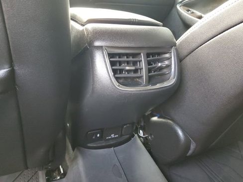 Used 2022 Chevrolet Malibu Premier image 16