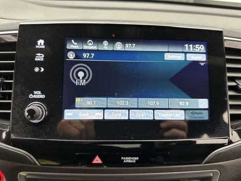 Used 2022 Honda Passport TrailSport image 16