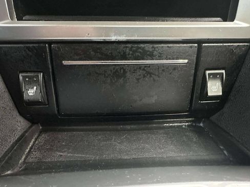 Used 2005 Chrysler 300 C image 28