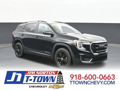 Used 2022 GMC Terrain SLE w/ Driver Convenience Package