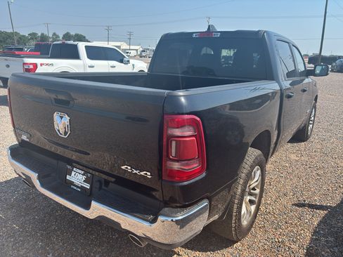 Used 2024 RAM 1500 Laramie AWD/4WD image 37