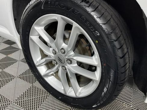 Used 2024 Dodge Durango GT RWD image 14