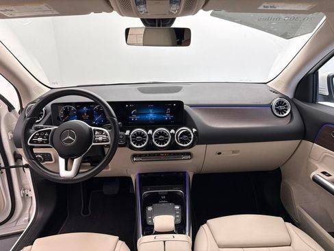 Used 2023 Mercedes-Benz GLA 250 4MATIC image 29