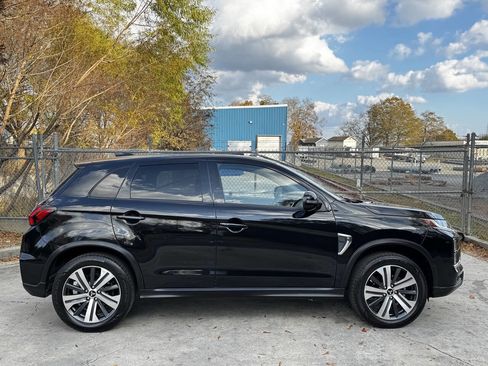 Used 2021 Mitsubishi Outlander Sport SE image 5
