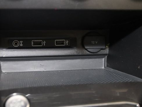 Used 2018 Volkswagen Tiguan SEL w/ 3rd Row Seat Package image 30