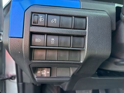 Used 2025 Toyota Tacoma TRD Off-Road AWD/4WD image 18